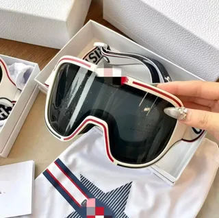 Ski goggles · 3359